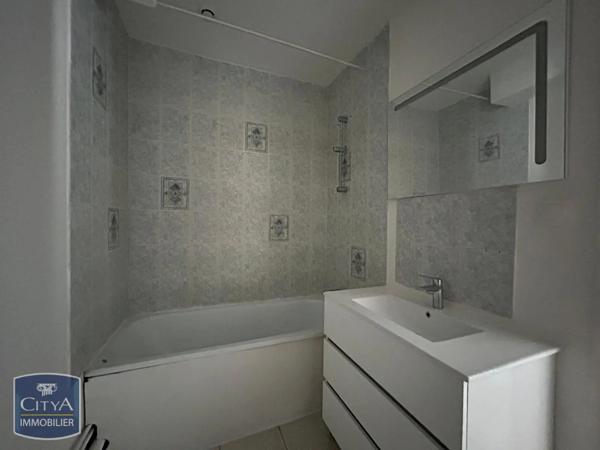 Appartement à louer 1 pièce 35.65m² Dieppe (76200)