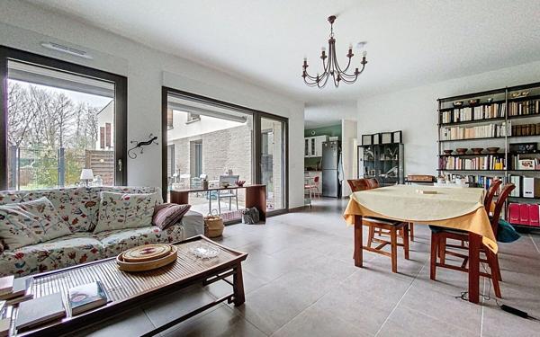 Appartement à vendre    5 pièces • 110,08 m2 Guyancourt