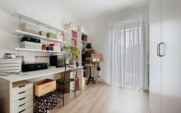 Appartement à vendre    5 pièces • 110,08 m2 Guyancourt