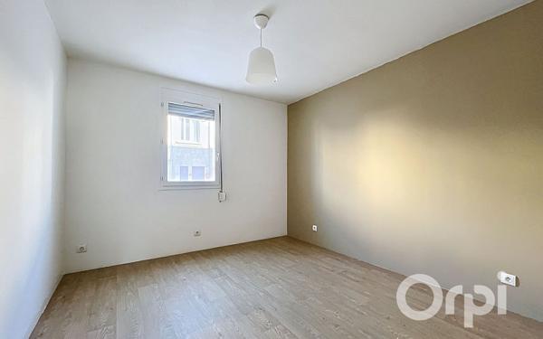 Appartement à vendre    5 pièces • 101,70 m2 Villeurbanne