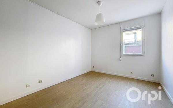Appartement à vendre    5 pièces • 101,70 m2 Villeurbanne