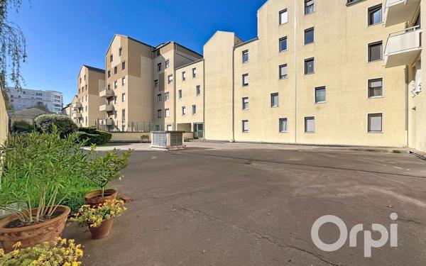 Appartement à vendre    5 pièces • 101,70 m2 Villeurbanne