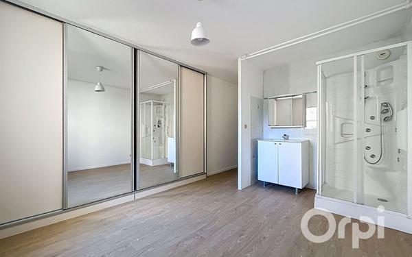 Appartement à vendre    5 pièces • 101,70 m2 Villeurbanne