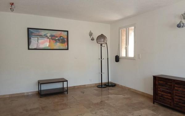 Vente / Ensemble de 2 maisons à Pierrevert (04860)