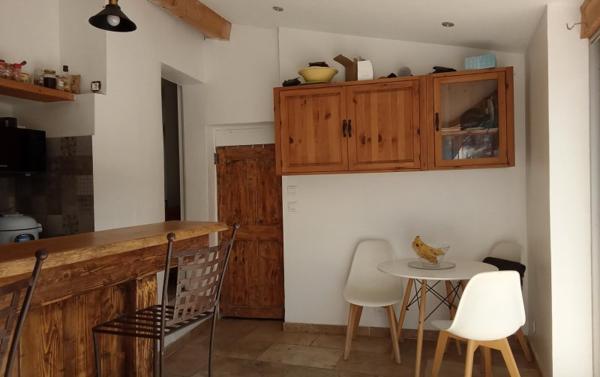 Vente / Ensemble de 2 maisons à Pierrevert (04860)