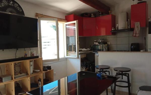 Vente / Ensemble de 2 maisons à Pierrevert (04860)