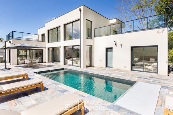 Maison contemporaine avec piscine à Saint-Lys