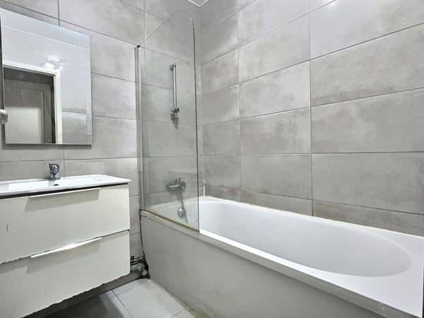A vendre appartement de type 3 à Marseille 13002 - JOLIETTE