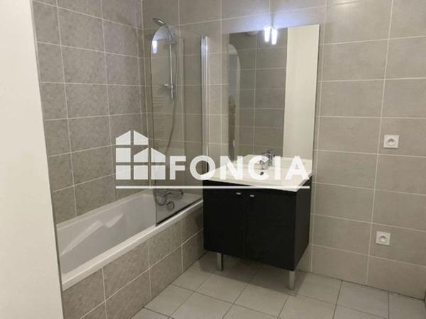 Location Appartement 3 pièces 66.93 m² - 22 TER RUE MARX DORMOY Grenoble 38000