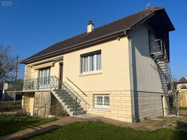 Maison individuelle à vendre à Beaumontel dans l'Eure (27170), ref : 03860