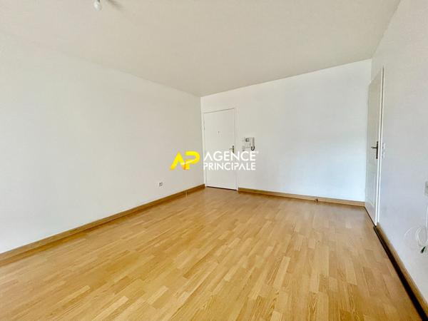 Orgemont - Colonie, Appartement 2 pièces 47 m2 avec balcon et parking à 5 minutes à pied de la gare d'Argenteuil €195 000 ** - Référence 4466