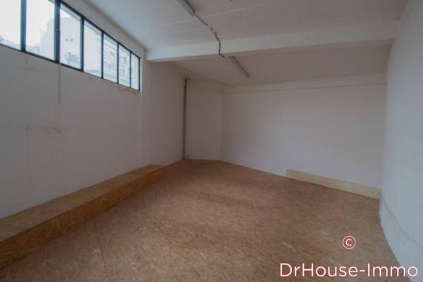 Commerce à louer 5 pièces de 426 m²