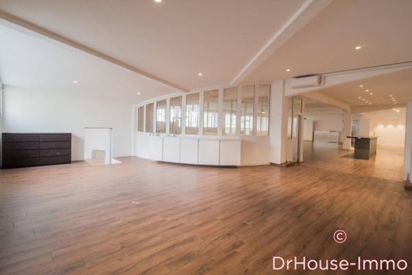 Commerce à louer 5 pièces de 426 m²