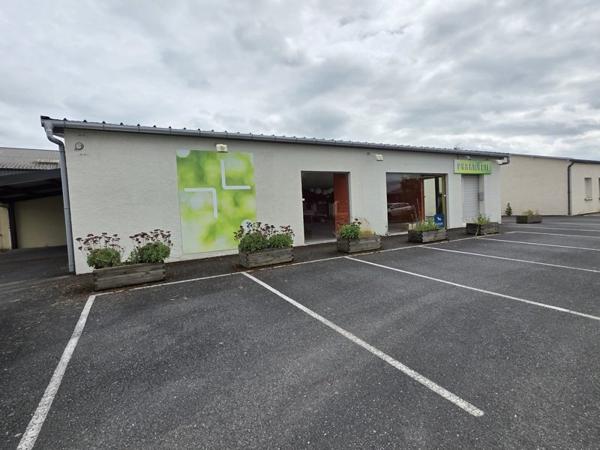 Local commercial à vendre |  La Châtre |  Murs | 250 m²