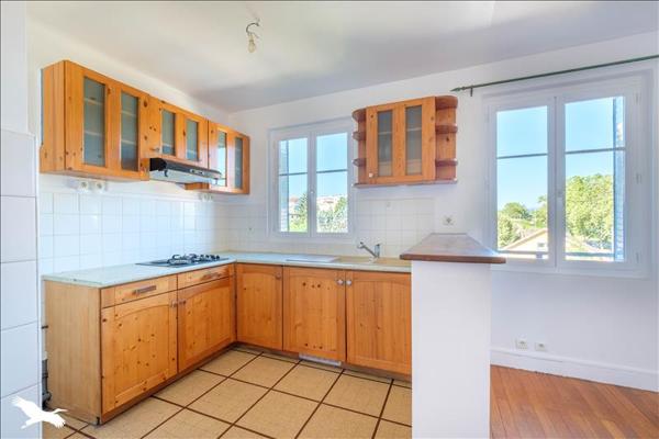 Appartement à louer 971 € CC TASSIN LA DEMI LUNE 4 p 69 m² DPE E