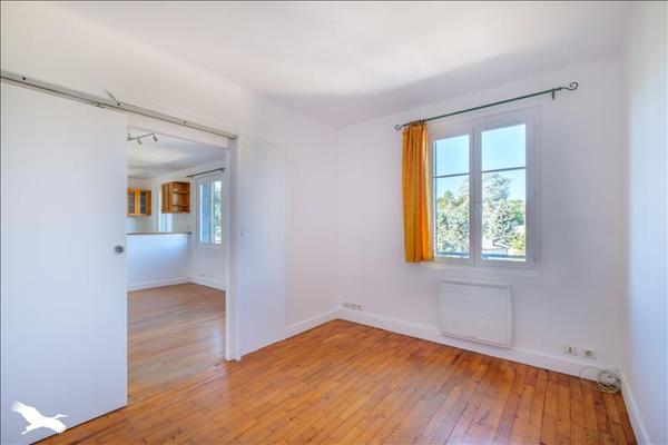 Appartement à louer 971 € CC TASSIN LA DEMI LUNE 4 p 69 m² DPE E