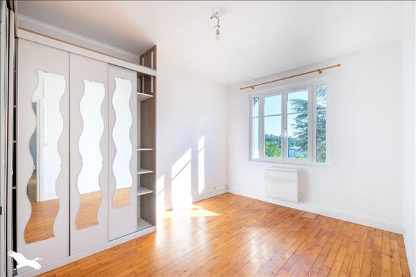 Appartement à louer 971 € CC TASSIN LA DEMI LUNE 4 p 69 m² DPE E