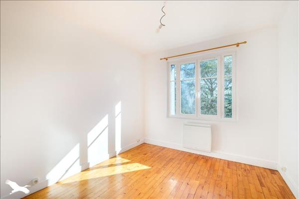 Appartement à louer 971 € CC TASSIN LA DEMI LUNE 4 p 69 m² DPE E