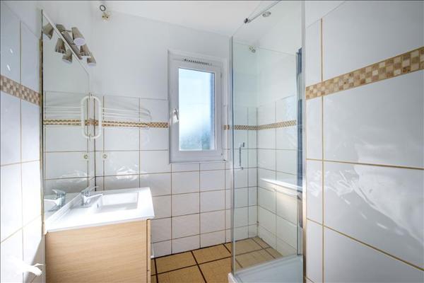 Appartement à louer 971 € CC TASSIN LA DEMI LUNE 4 p 69 m² DPE E