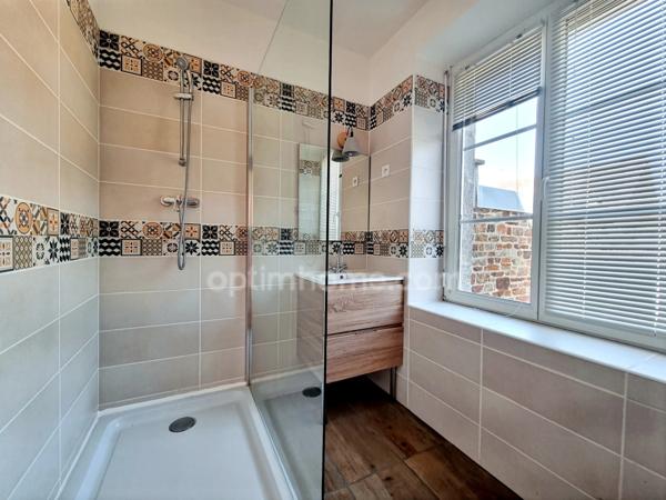 🏡 Maison de ville avec courette rénovée avec goût – Aucun travaux à prévoir !