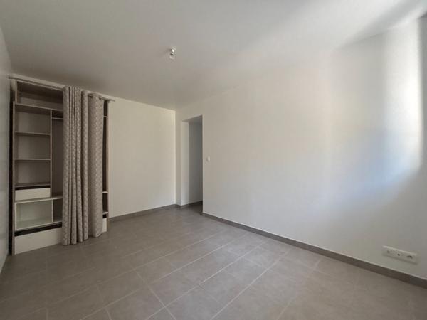 Maison/Appartement Laval 4 pièce(s) 67 m2 - Souplex