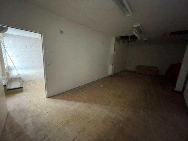 LOCAL 110 M² - idéal pour activité ou stockage