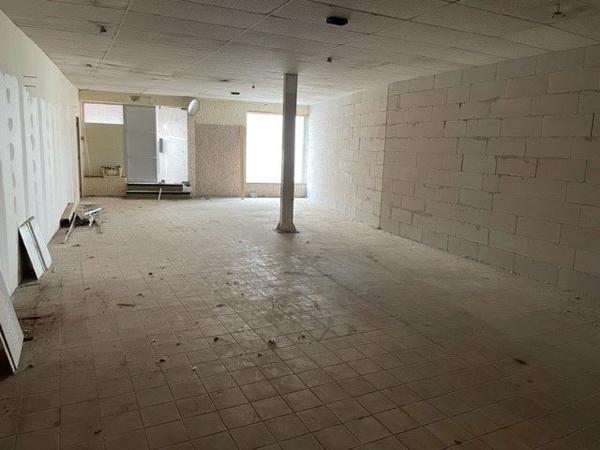 LOCAL 110 M² - idéal pour activité ou stockage