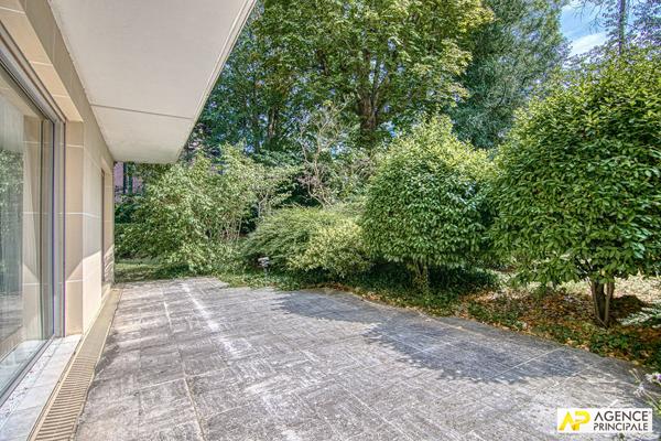 Versailles Clagny Appartement 5 pièces 113 m² rez-de-jardin avec ascenseur, cave et parking et box en sous-sol 610 000 € **  - Référence  27870