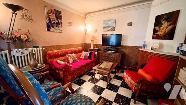Située dans un environnement calme de la commune de Salbris (41300), cette maison de plain-pied...