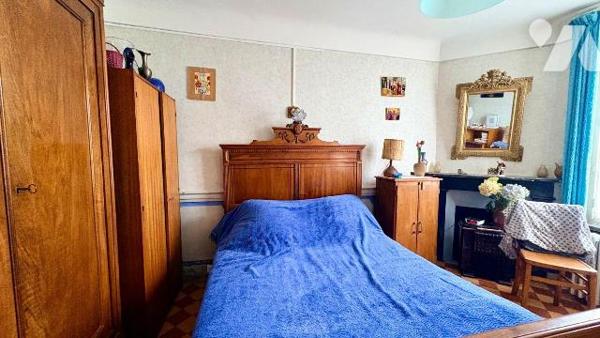 Située dans un environnement calme de la commune de Salbris (41300), cette maison de plain-pied...
