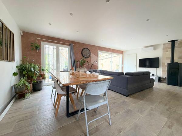 A VENDRE EN EXCLUSIVITE 13610 LE PUY-SAINTE-RÉPARADE MAISON 5 PIECES D'ENVIRON 104 M² AVEC JARDIN