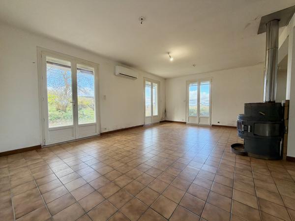 Maison de campagne avec forêt et vue  Anthé (47370)