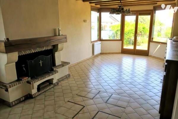 Maison T6 - Garage - Dépendances - Terrasse - Jardin . 964 m² cadastré.