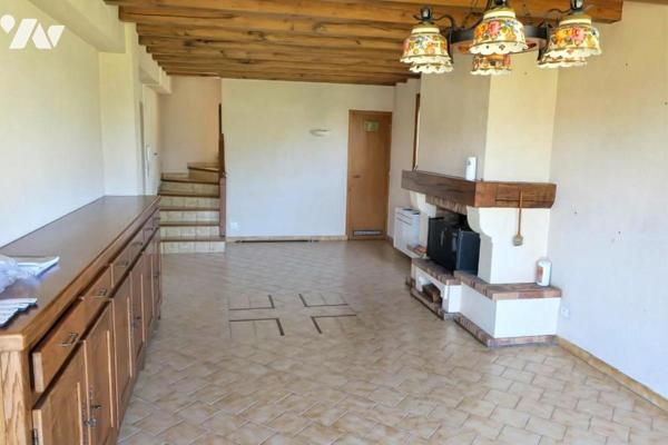 Maison T6 - Garage - Dépendances - Terrasse - Jardin . 964 m² cadastré.