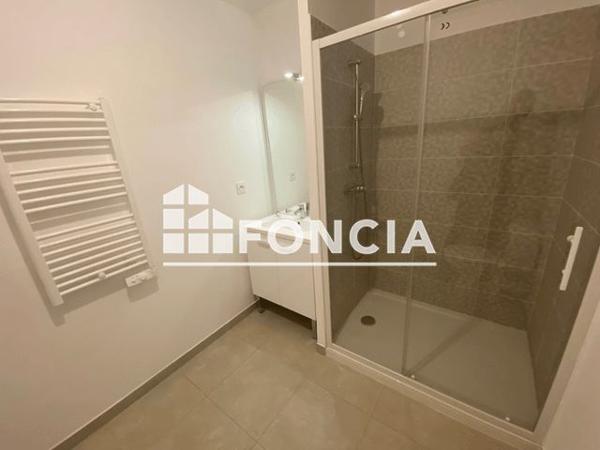 Location Studio 22.3 m² - 23 RUE PEYSSONNEL Marseille 13003