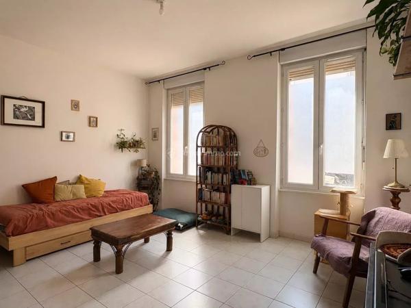 Vente                                                      Appartement
                        
                     2 pièces                      41 m2                     à Albi