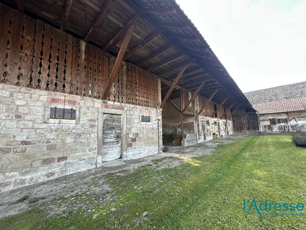 Maison de 130 m² avec 4 chambres et corps de ferme en grès des Vosges