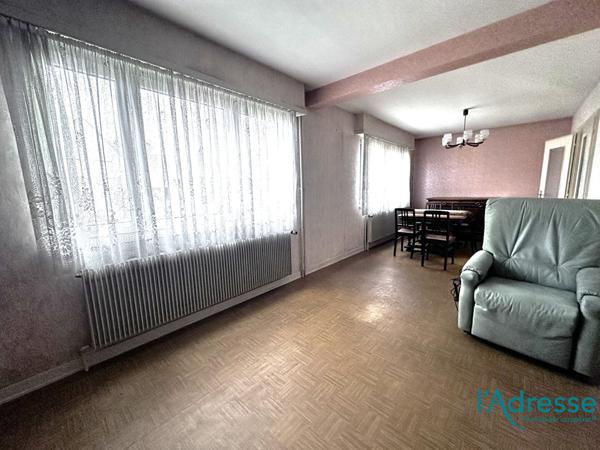 Maison de 130 m² avec 4 chambres et corps de ferme en grès des Vosges