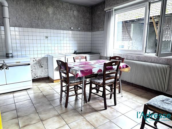 Maison de 130 m² avec 4 chambres et corps de ferme en grès des Vosges