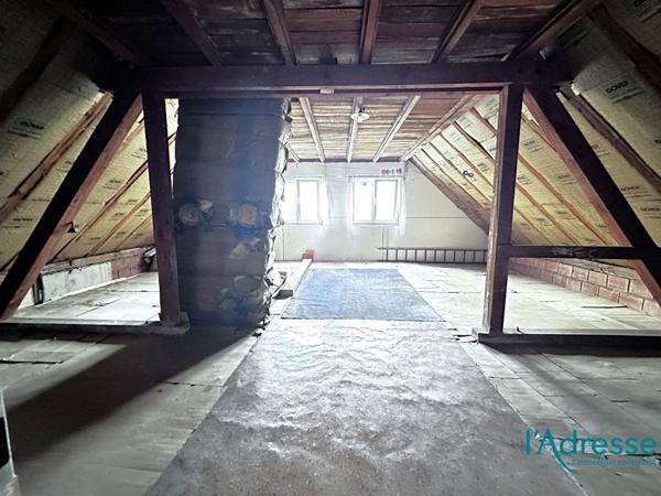 Maison de 130 m² avec 4 chambres et corps de ferme en grès des Vosges