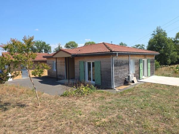 Maison à louer 890 € CC Saillat-sur-Vienne 4 p 94 m² DPE C
