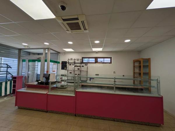 Vente                                                      Local commercial
                        
                                         133 m2                     à Coussey