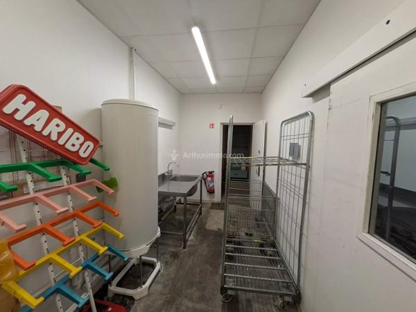 Vente                                                      Local commercial
                        
                                         133 m2                     à Coussey