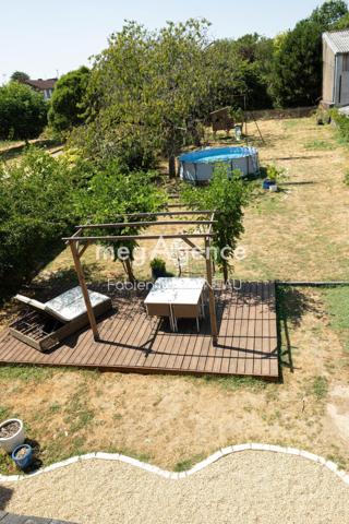 Maison à LE MAY-SUR-EVRE, 49122 - 7 pièces 202m²