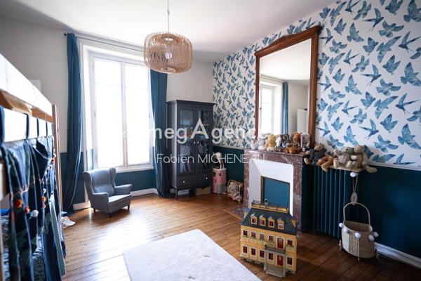 Maison à LE MAY-SUR-EVRE, 49122 - 7 pièces 202m²
