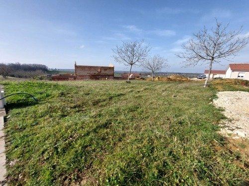 Secteur COLIGNY - Terrain viabilisé - Libre constructeur