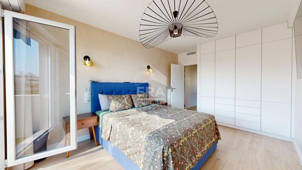 NICE - RUE DE FRANCE : MAGNIFIQUE F3 AVEC GRANDE TERRASSE DE 17 M² À CIEL OUVERT VUE DÉGAGÉE VILLE ET MER