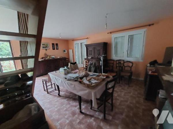 A VENDRE - COSSE LE VIVIEN - PAVILLON 