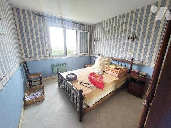 A VENDRE - COSSE LE VIVIEN - PAVILLON 