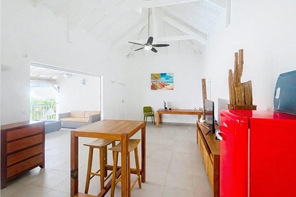 Une maison lumineuse offrant de beaux volumes et un cadre de vie agréable.